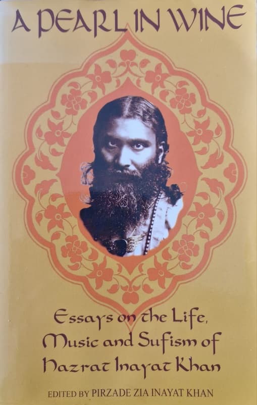 A Pearl in Wine — front cover